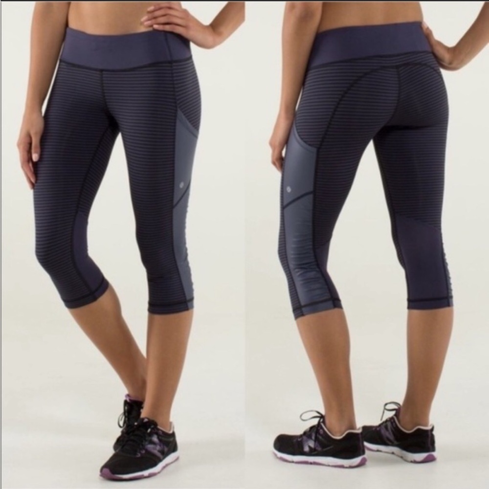 Lululemon Cut the Crop Gray Black Stripe Leggings size 2